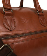 'Aviator' Conker Brown Leather Holdall image 6