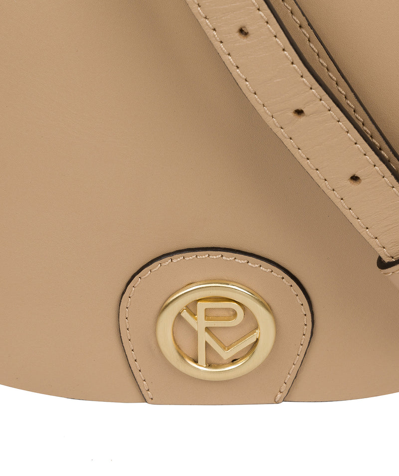 'Coniston' Beige Leather Cross Body Bag image 6