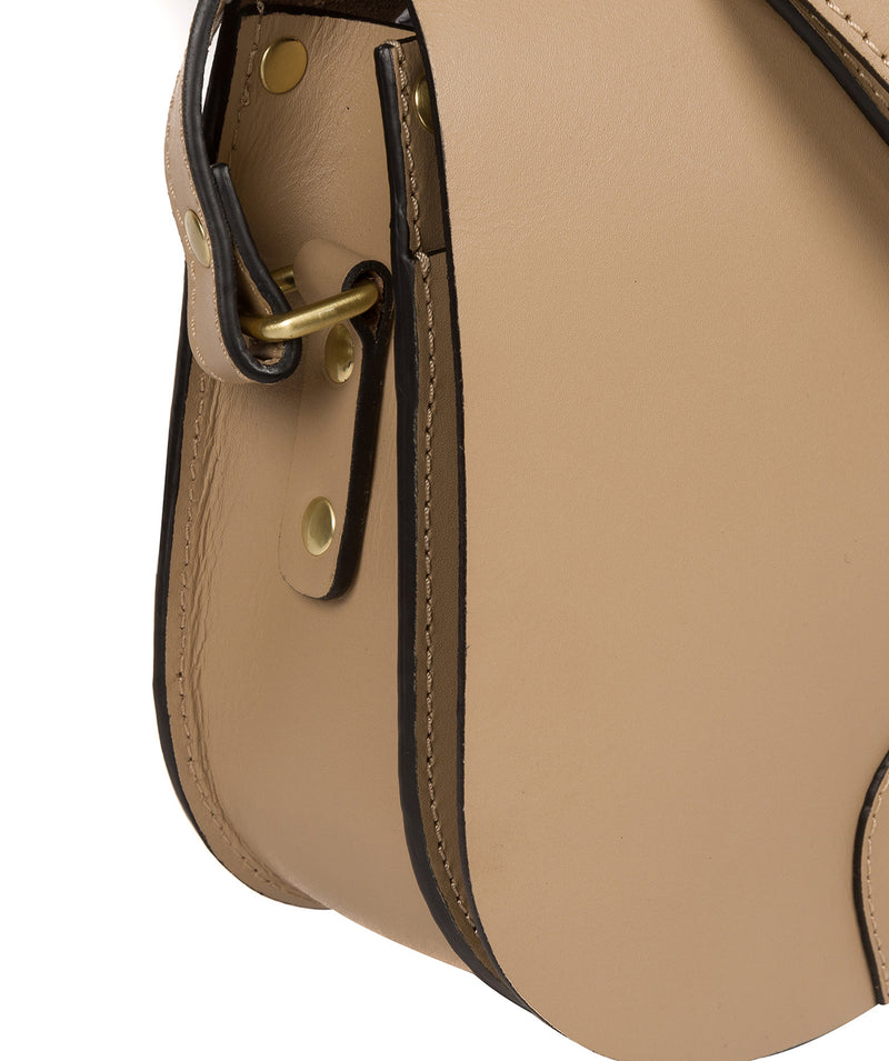 'Coniston' Beige Leather Cross Body Bag image 7
