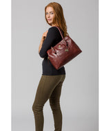 'Fleur' Chestnut Leather Handbag image 2
