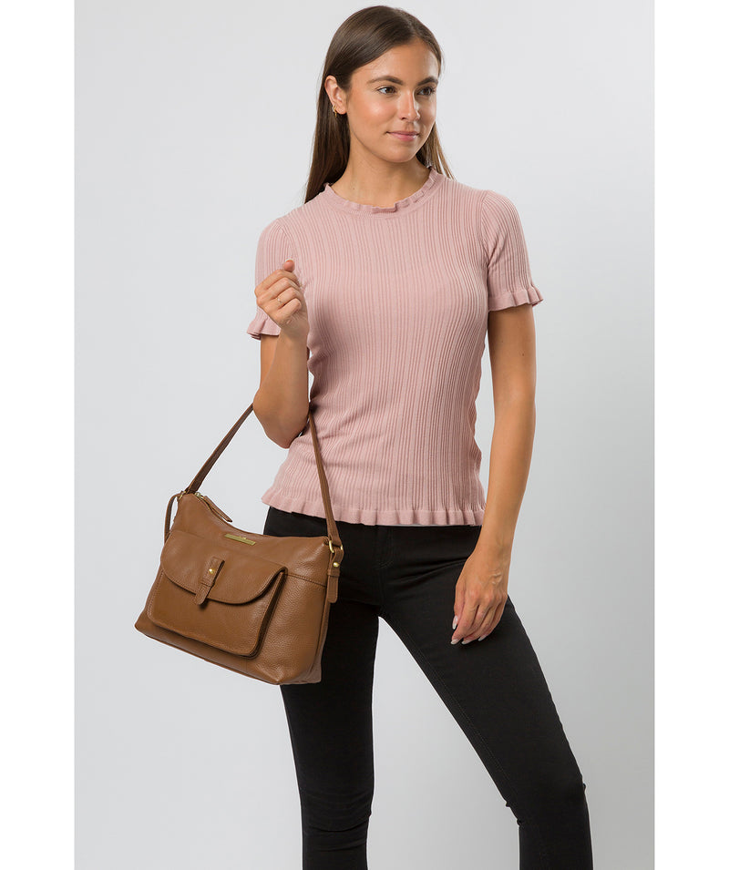 'Betsy' Dark Tan Leather Shoulder Bag image 2