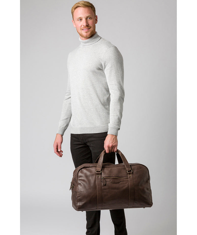 'Snowdon' Cocoa Leather Holdall image 7