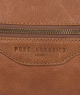 'Snowdon' Hazelnut Leather Holdall image 5