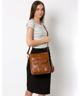 'Hanwell' Vintage Dark Tan Leather Shoulder Bag image 2