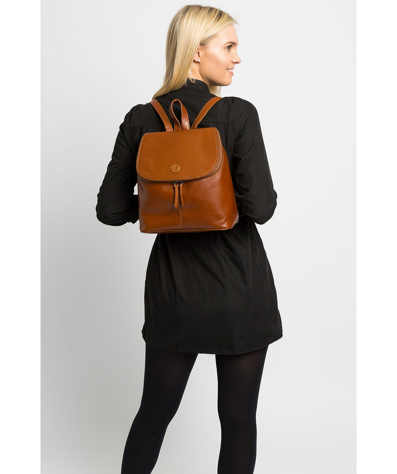 'Marbury' Vintage Dark Tan Leather Backpack image 2