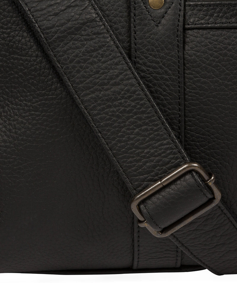 'Shackleton' Black Leather Holdall Pure Luxuries London