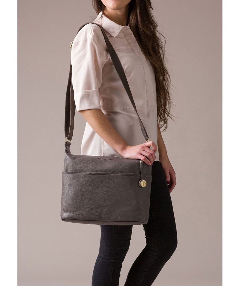 'Helmsley' Grey & Gold Leather Shoulder Bag