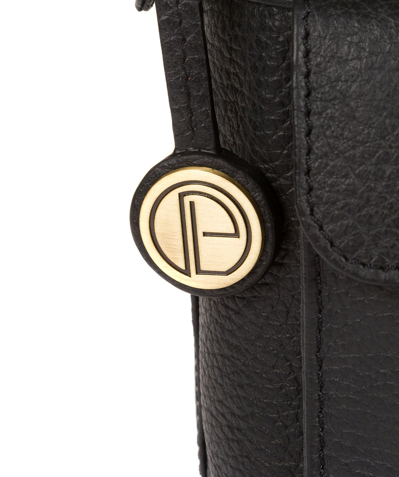 'Natasha' Black Leather Shoulder Bag image 8